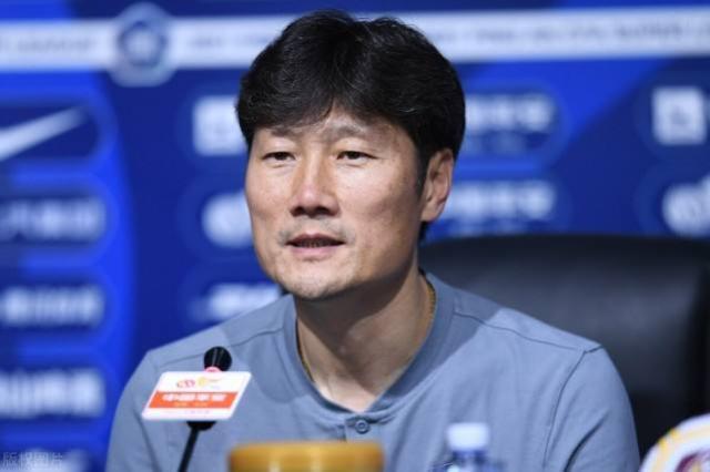 申花毫无赢球欲被球迷怒批 U23送助攻成唯一安慰