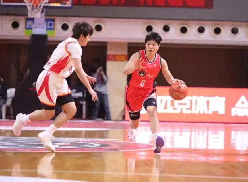leyu公司-外援4节8人次不用了！武汉盛帆女篮“一放到底”是放弃还是硬刚？